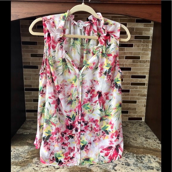 Bobeau Collection Floral Sleeveless Blouse - Picture 1 of 3
